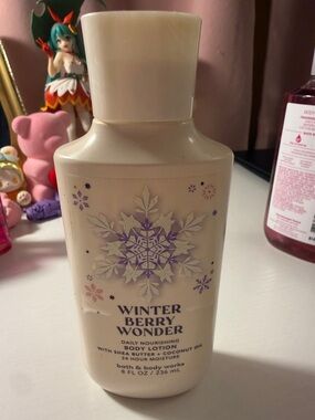 Bath & Body Works Winter Berry Wonder Body Lotion - Cream with Purple Accents